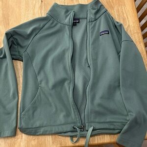 Size M Patagonia green zip up